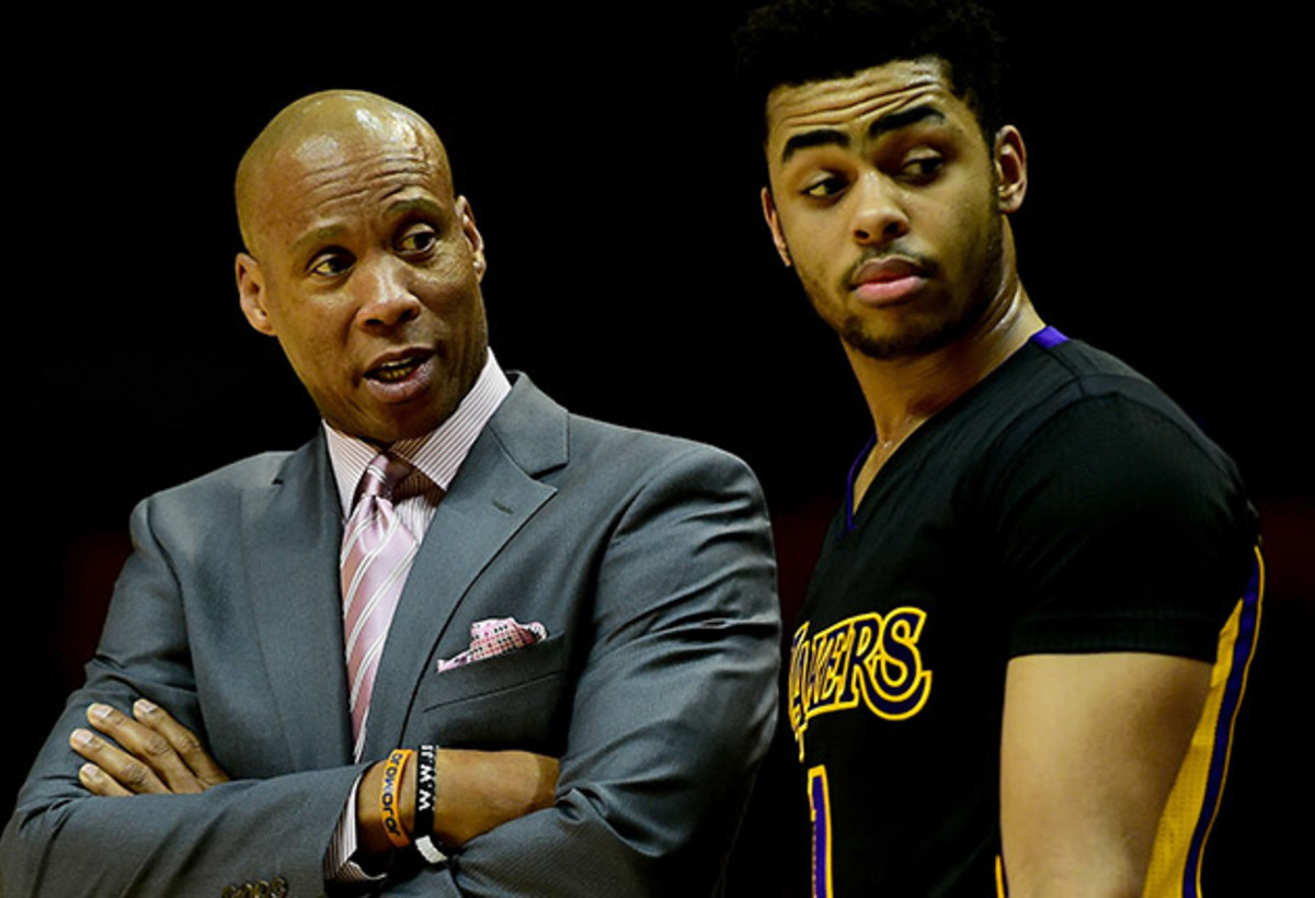 byron-scott-dangelo-russell.jpg
